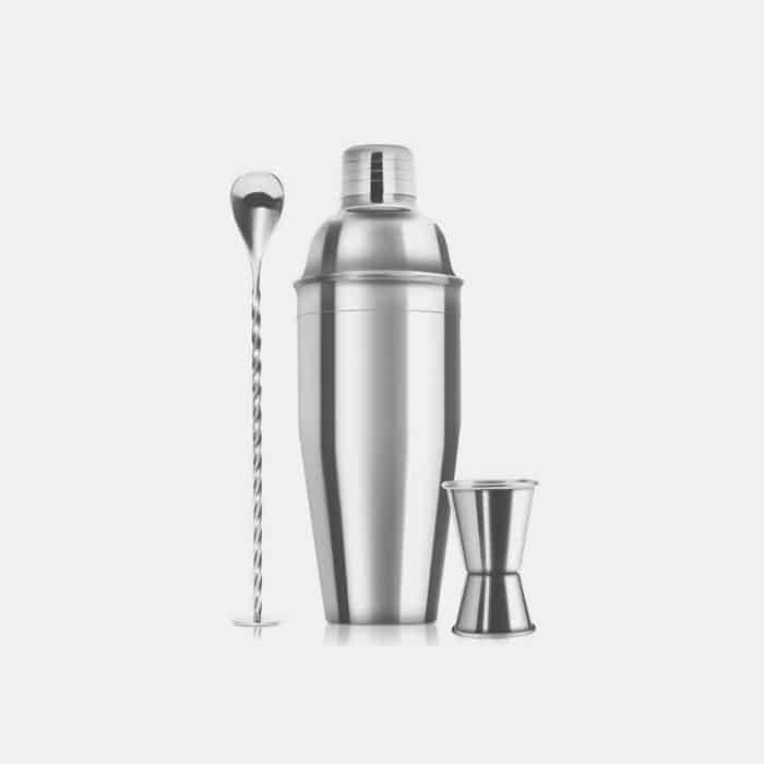 Bar bar cocktail shakers